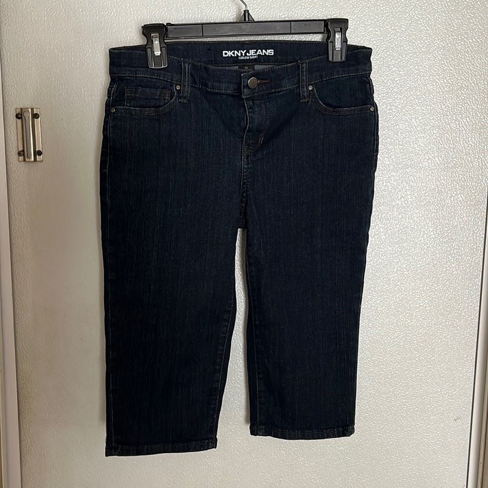 DKNY Jeans “Ludlow” Knee Length Shorts Size 4